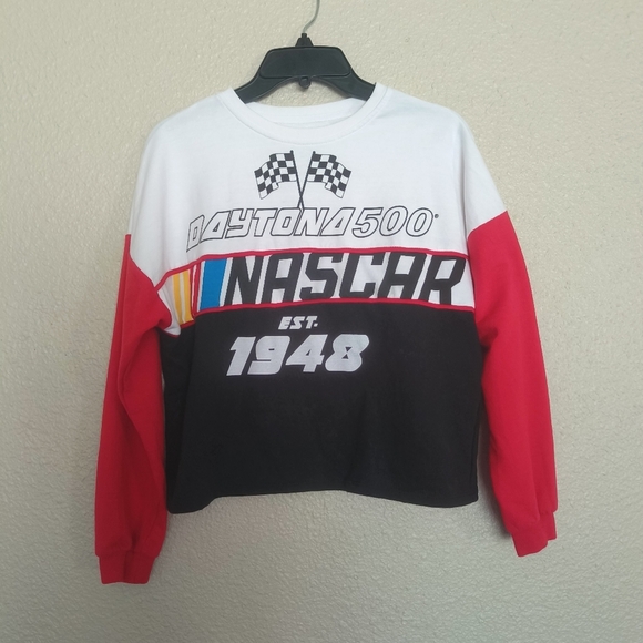 Nascar Tops - Nascar Daytona 500 Cropped Long Sleeve Multicolor T-Shirt Size Small Women